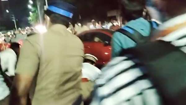 வாக்குவாதம் வாக்குவாதம்