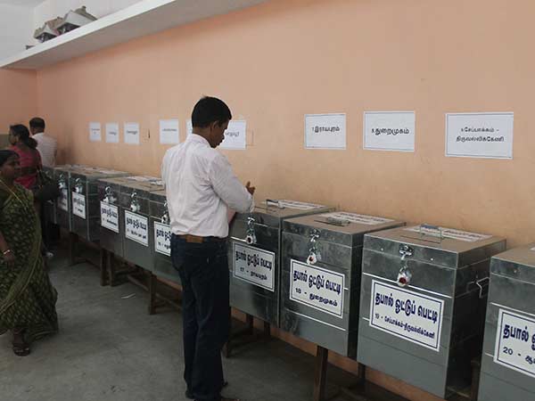 வாக்குகள் பதிவாகாவிட்டால் செல்லாது 