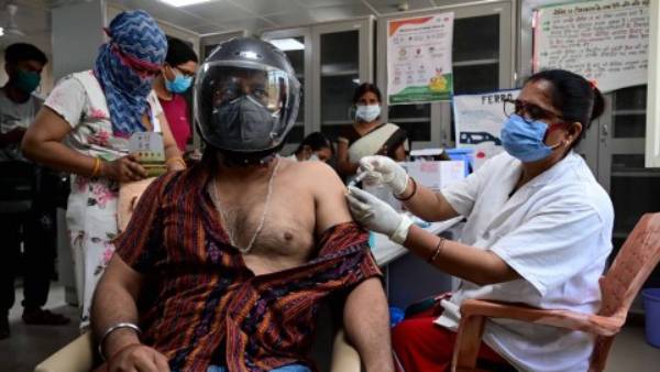 தடுப்பூசி எடுத்துக் கொள்ளாதவர்கள் தடுப்பூசி எடுத்துக் கொள்ளாதவர்கள்