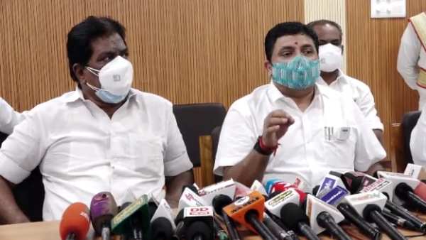 அமைச்சர் 
