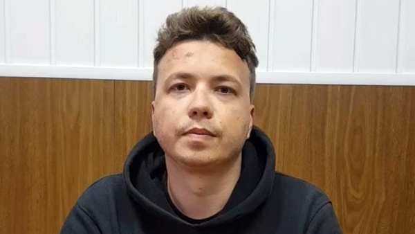 Journalist Roman Protasevich arrested US condemns - EU new ban on Belarus 