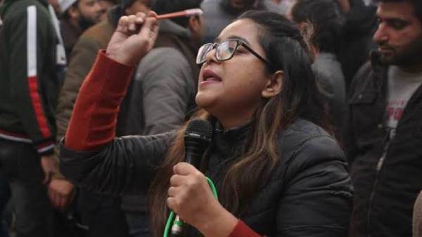 பாராட்டு 