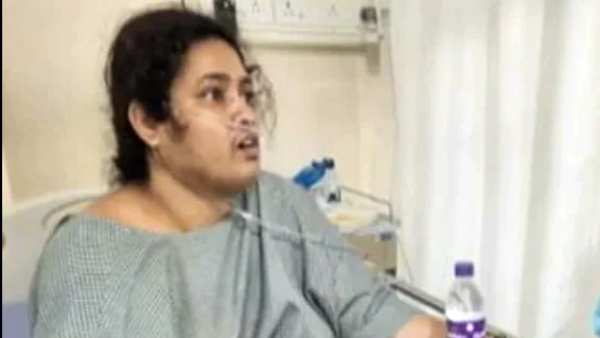  ஆசிரியை