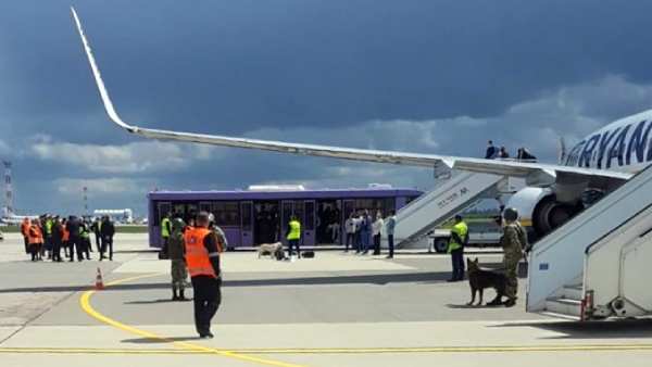 சர்வதேச அழுத்தம்