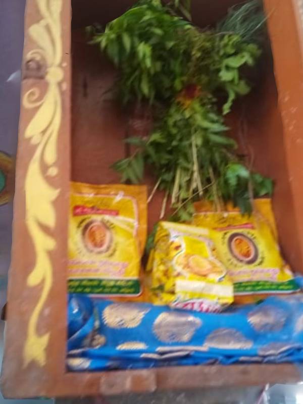 பக்தர் கனவில் பொருள் 