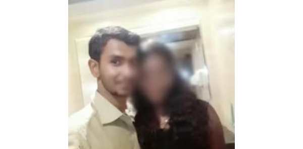 காதல் மனைவிக்கு பெண் குழந்தை 