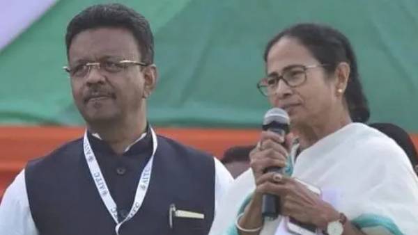 மமதா போராட்டம் 