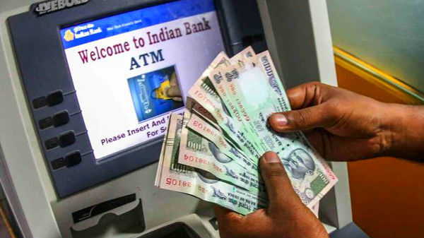 வழக்கறிஞர்கள் கூட்டம் 