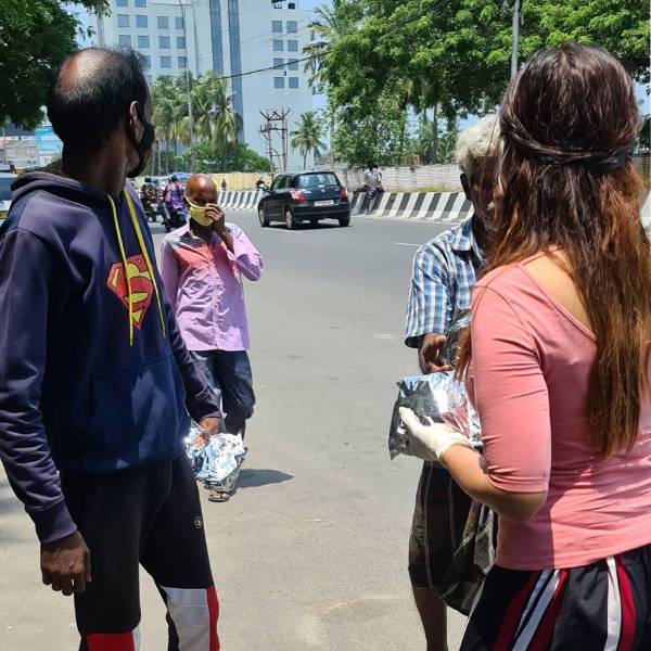 மக்களுக்காக 