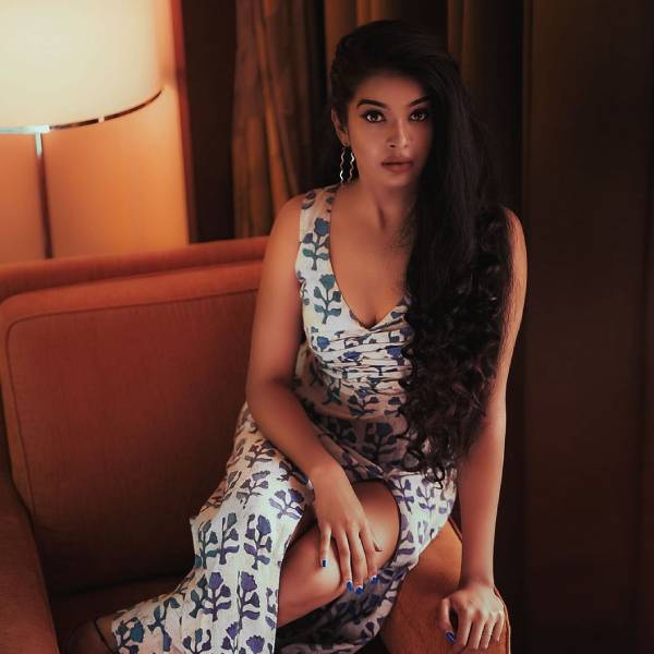 ஹீரோயின் வேட்டை ஹீரோயின் வேட்டை