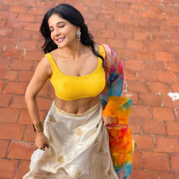 சூரியனே வெட்கப்படுமே 