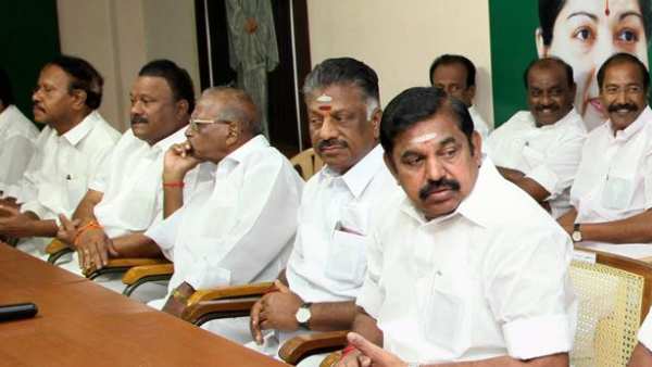 சசிகலா நாடகம் 