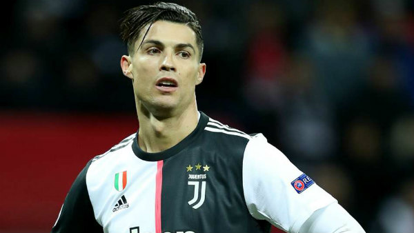 அதிர்ச்சியில் கோலா 