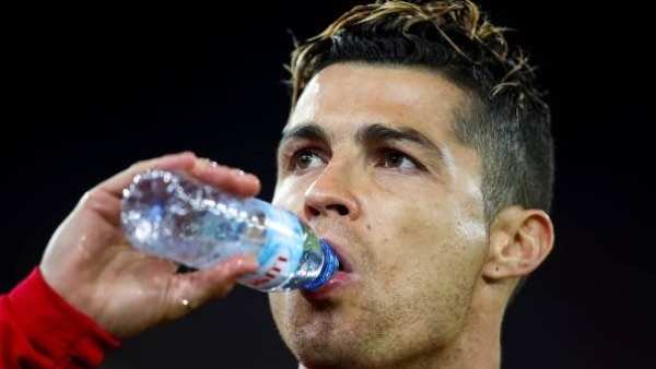 தண்ணீர் குடியுங்கள் 