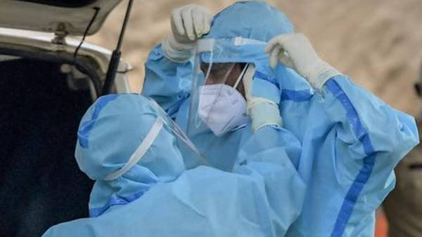 ஆங்கிலம் அல்லது இந்தி 