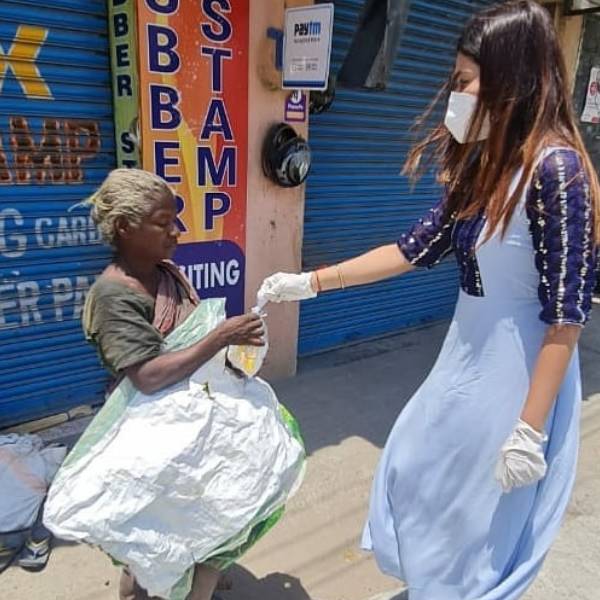 தர்ஷாவின் உதவி