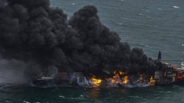 நாட்டை விட்டு வெளியேற தடை 