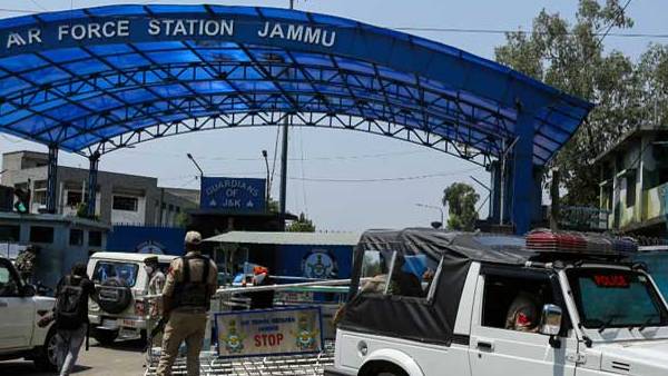 தாக்குதல் 