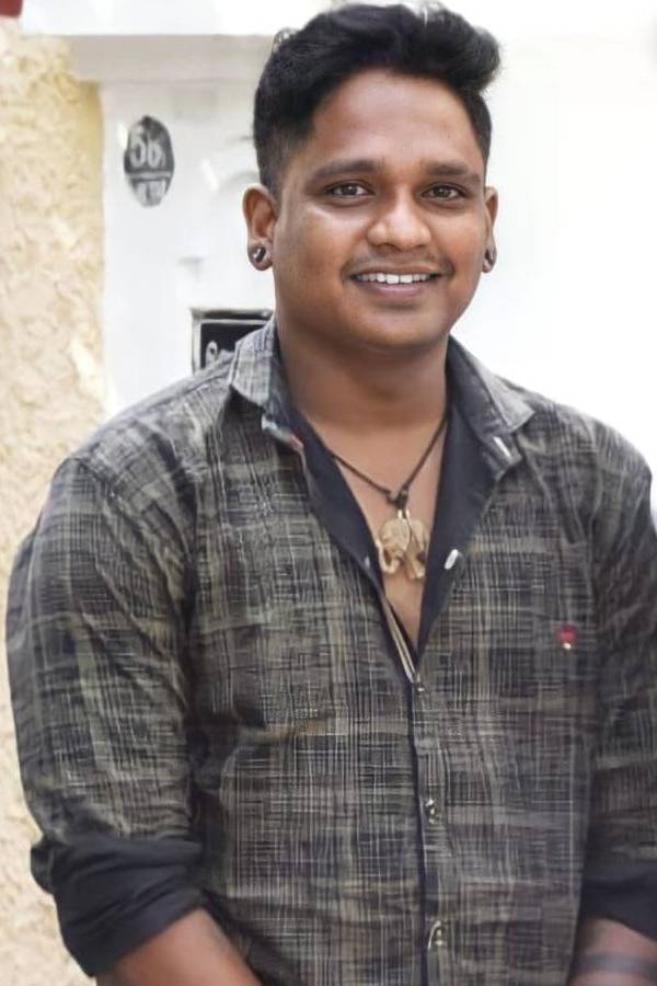 மனசு கஷ்டப்படும் 