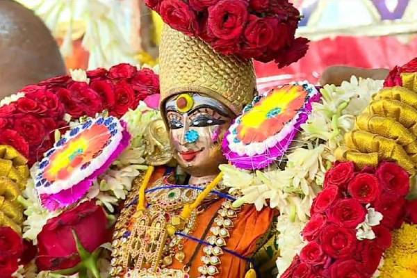 கோவிலுக்குள் விழா 