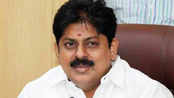 பாதுகாப்பு அதிகாரிகள் 