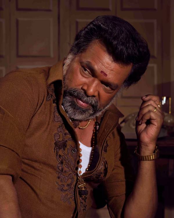 விஜய் இரட்டை வேடம் விஜய் இரட்டை வேடம்