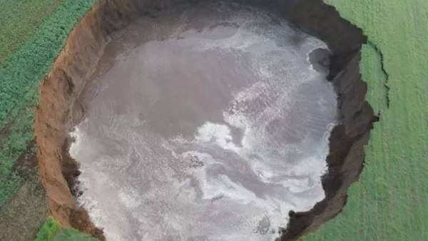 அருகில் சென்று பார்த்தேன் 