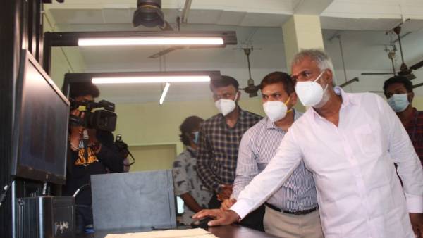 வாடிப்போன முகங்கள்