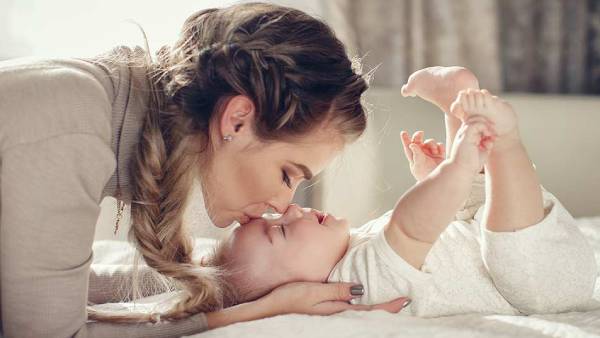Motherhood is the beautiful love in the world Motherhood is the beautiful love in the world