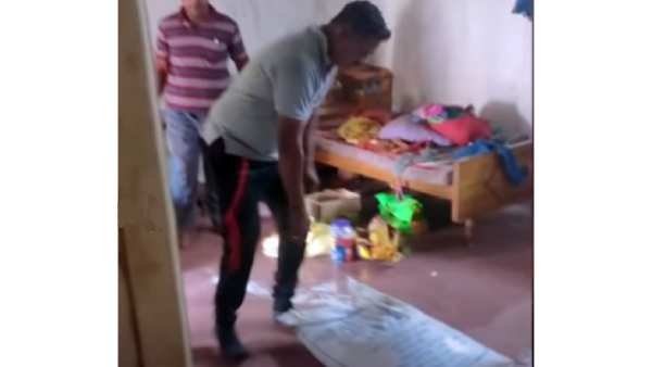 காவல்நிலையம் முற்றுகை 