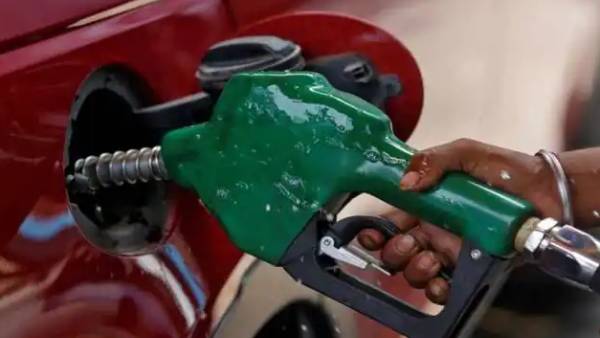 சதமடித்த பெட்ரோல் விலை