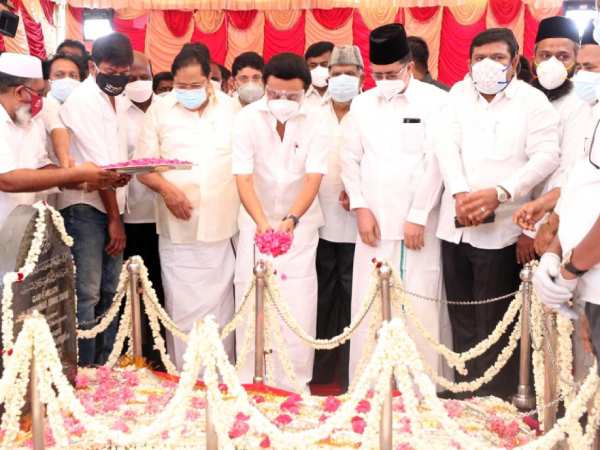 மு க ஸ்டாலின் 