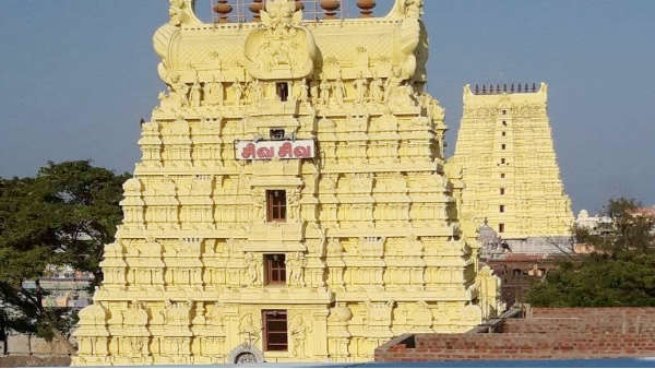 Rama Bhakta Hanuman who tied the Shiva lingam dedicated to Sita by the tail in Rameswaram 