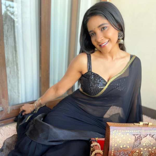 சலிக்காமல் ரசிக்கும் ரசிகர்கள் 