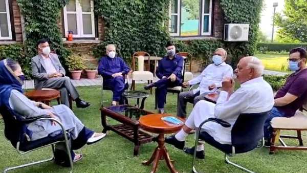 இன்று 6 கட்சிகள் ஆலோசனை கூட்டம் 