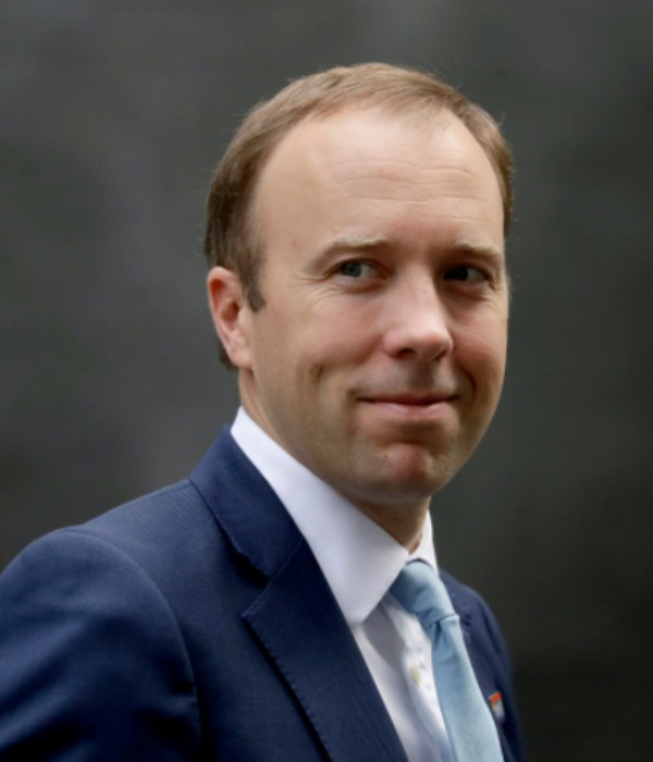 ராஜினாமா செய்த உதவியாளர் 