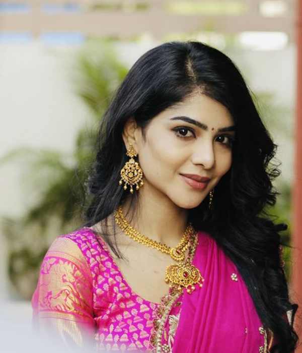 அழகு சிரிப்பு 