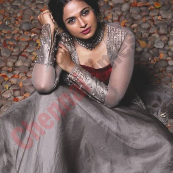 அழகிய போட்டோஷூட் 