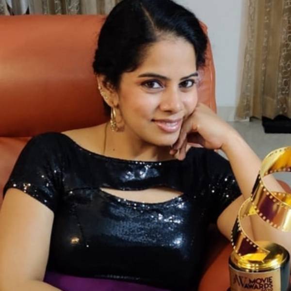  விருது பெற்ற தீபா வெங்கட்