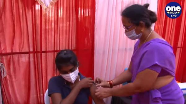 கிழக்குக் கடற்கரை சாலையில் 