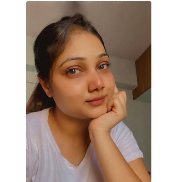 வசீகர அழகால் 