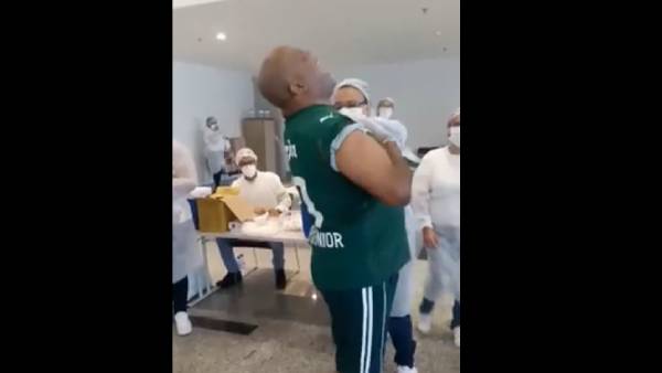 இன்னும் கதை இருக்கு..