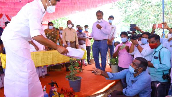 அடிப்படை வசதிகள் உள்ளதா? அடிப்படை வசதிகள் உள்ளதா?