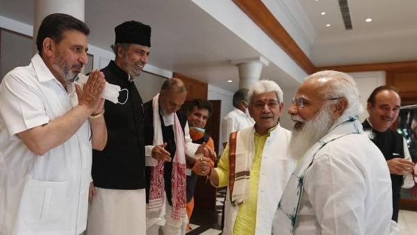 370வது பிரிவு குறித்து மவுனம் 