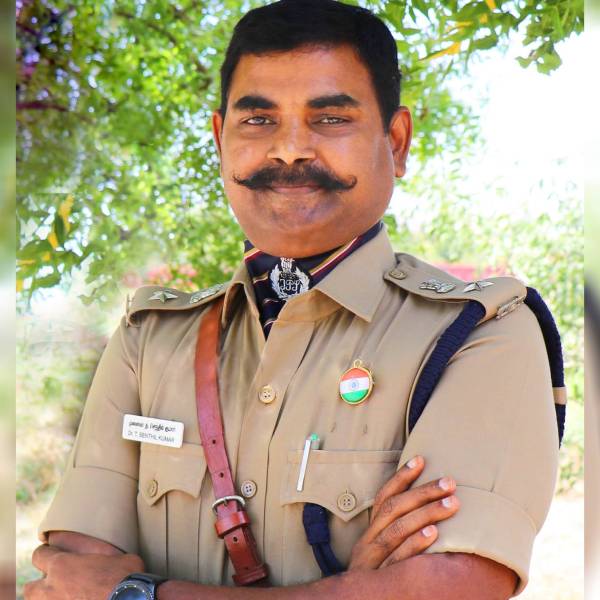 மேய்ப்பன் வழி மந்தை வழி 