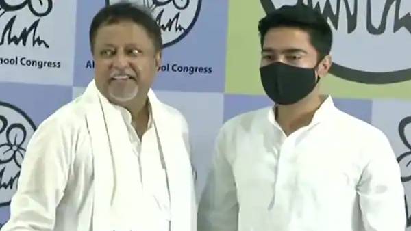 சீட்டு கட்டுபோல் சரிய போகிறது சீட்டு கட்டுபோல் சரிய போகிறது