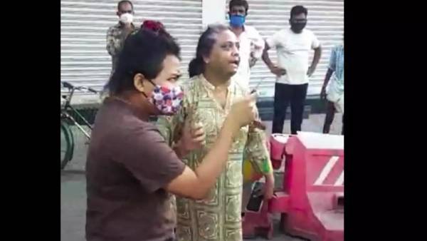 தாய் மகள் கோரிக்கை 