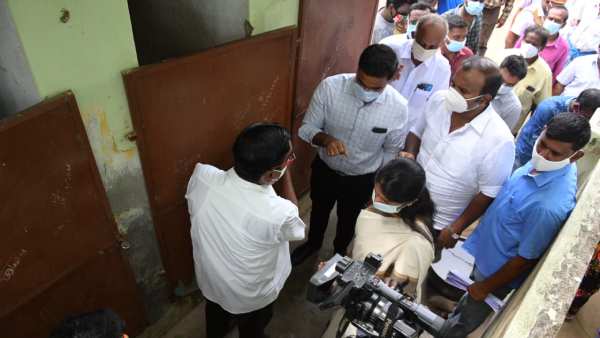 Kanimozhi mp visit Thappathi Refugees camp in thoothukudi district Kanimozhi mp visit Thappathi Refugees camp in thoothukudi district