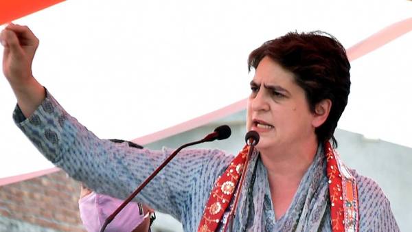 களமிறங்கிய பிரியங்கா காந்தி 