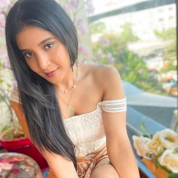 எனர்ஜி ஏற்றுகிறார் 